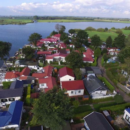 Ferienpark Vislust Haus De Graaf Niederlande Ijsselmeer Wervershoof المظهر الخارجي الصورة